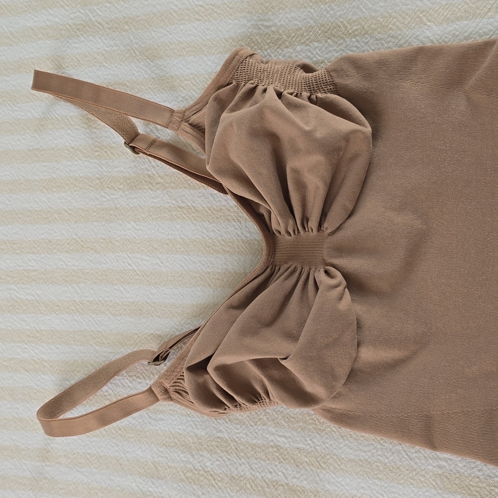 SKIMS Seamless Sculpt Brief Bodysuit Size:Medium Sienna - Picture 6 of 9